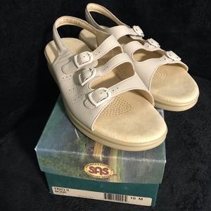 SAS Trio II Womens Sandal Size 10M Color:Bone Like New